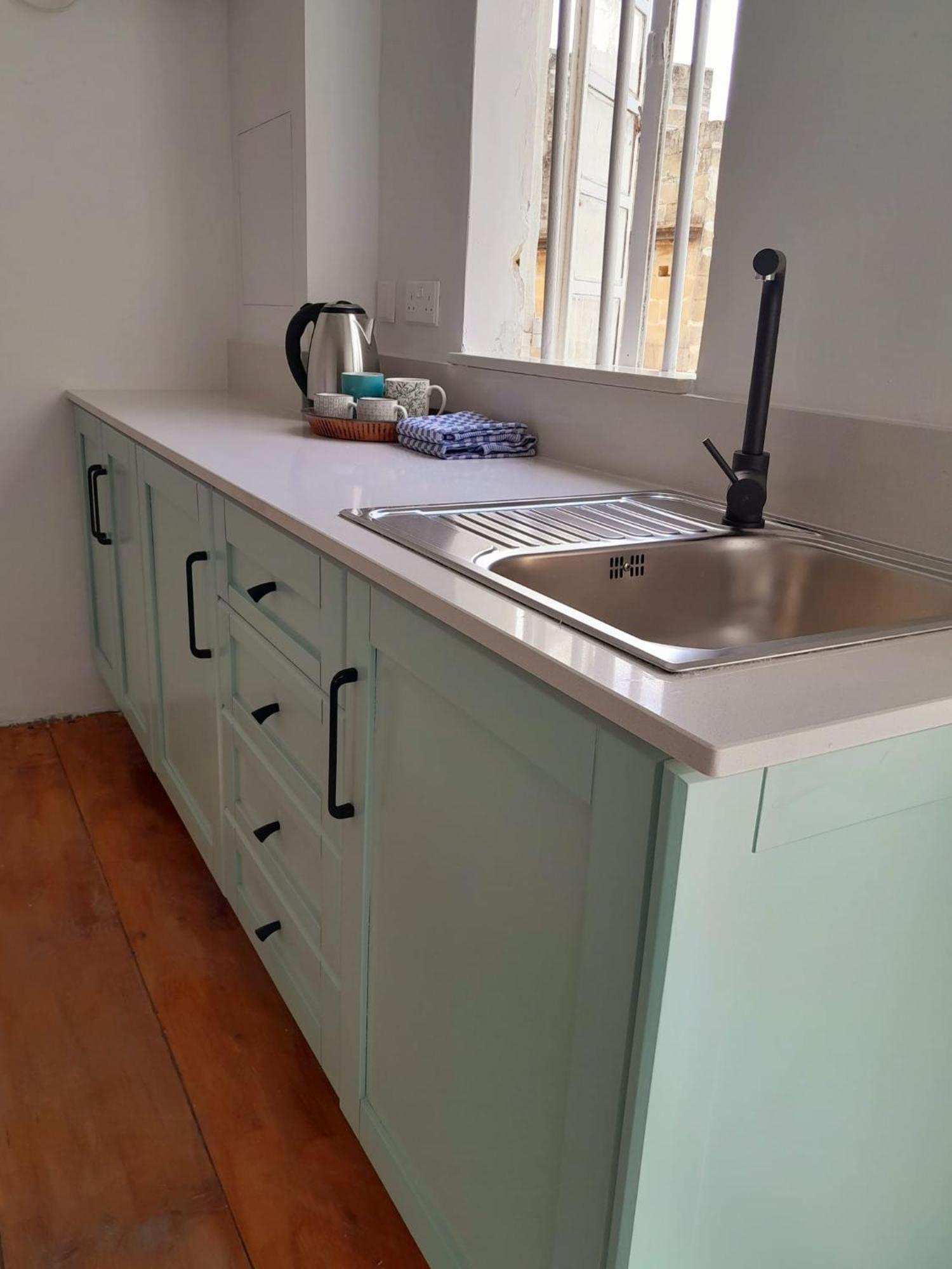 Charming Town House In Cospicua, Valperga Rooms ภายนอก รูปภาพ